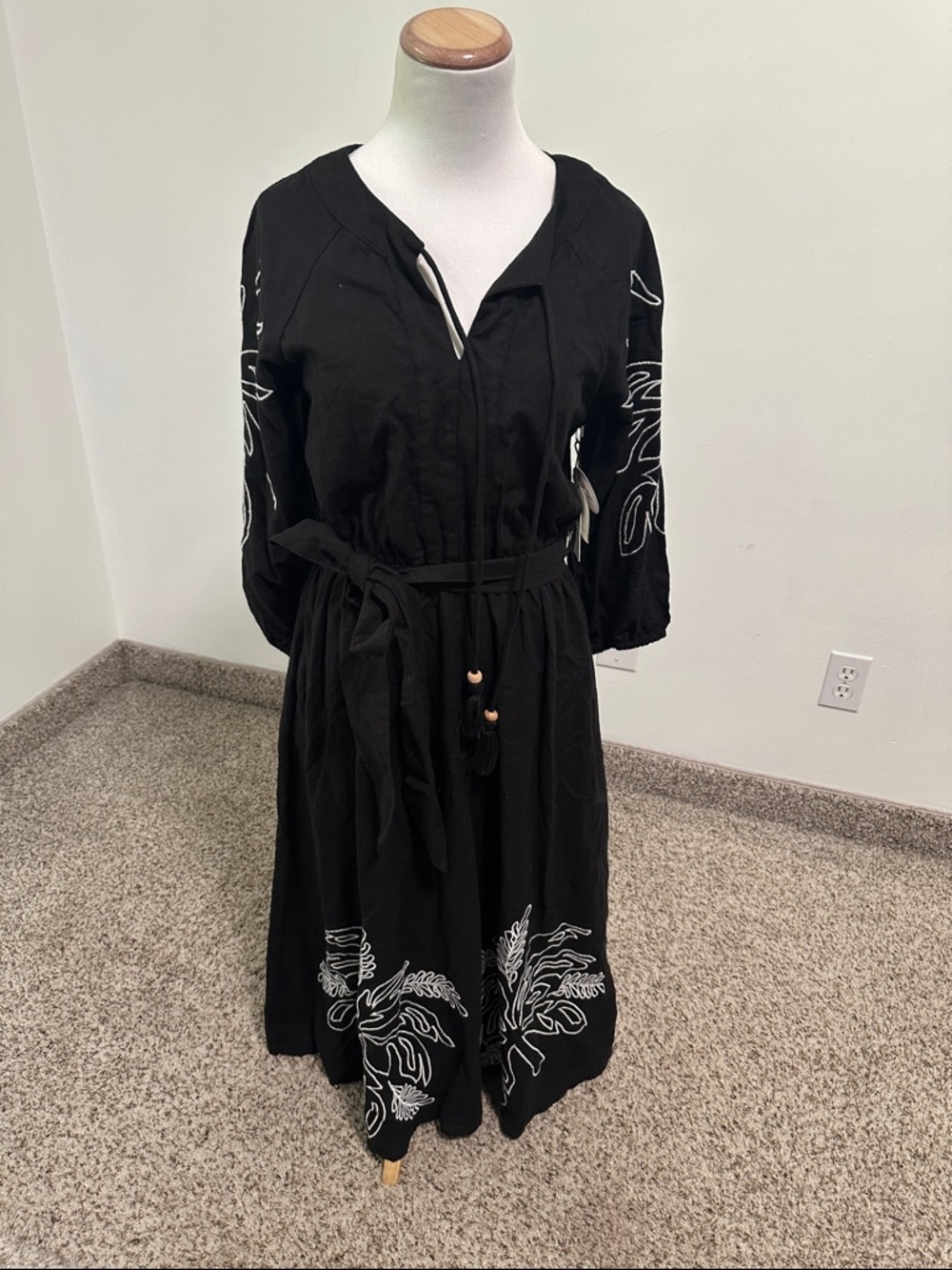 🌴 NWT Lea Linen Blend Midi Dress